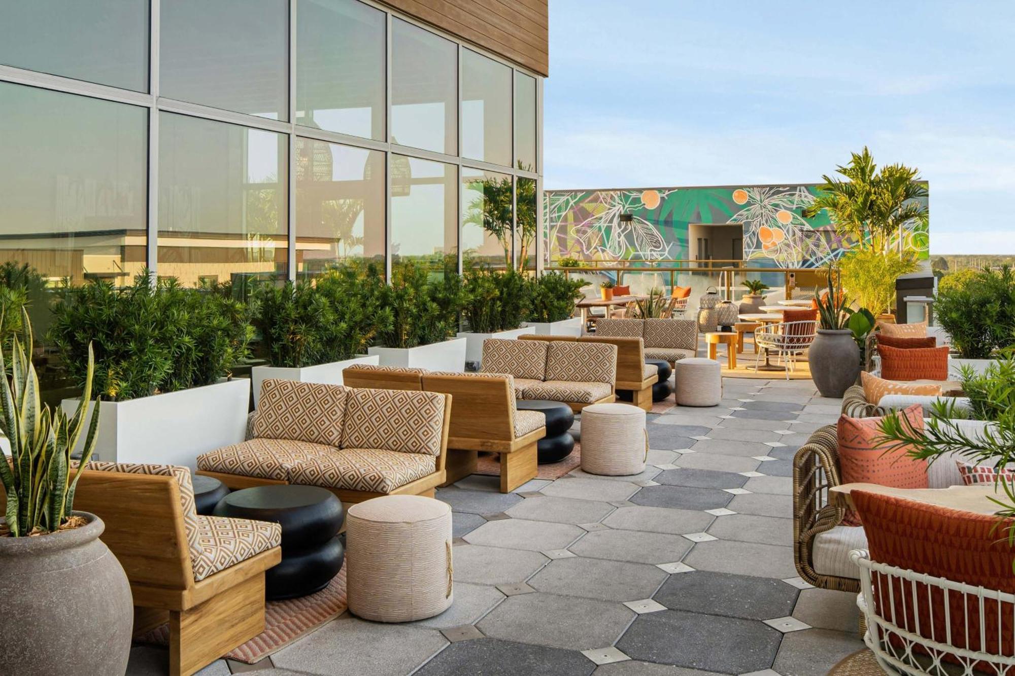 Element Tampa Midtown Hotel Exterior photo